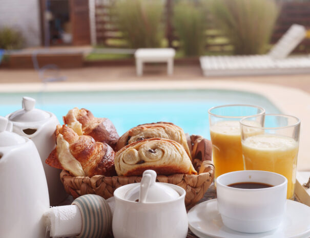 desayuno piscina 3